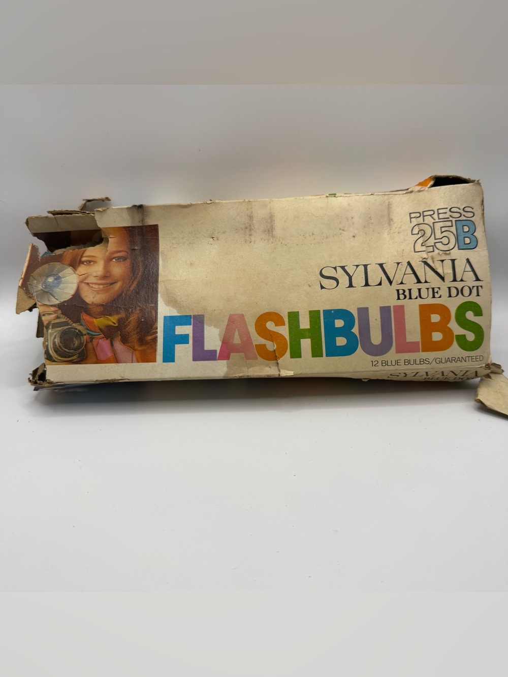 VTG Sylvania Blue Dot Press 25B Camera Flash Bulbs Lot of 7 Untested Prop Retro